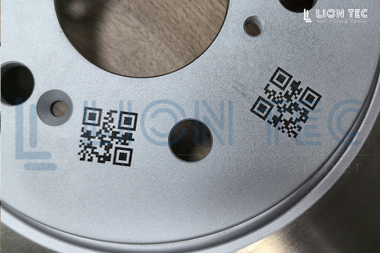 UV噴碼機(jī)助力汽車行業(yè)在剎車盤上噴印高附著二維碼