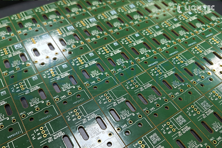 PCB電路板選擇UV噴碼機(jī)，高效、精準(zhǔn)！